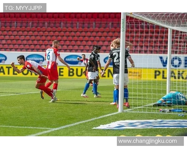 奥厄与汉堡的比赛结果揭晓双方表现及精彩瞬间分析 奥厄与汉堡的比赛结果揭晓双方表现及精彩瞬间分析