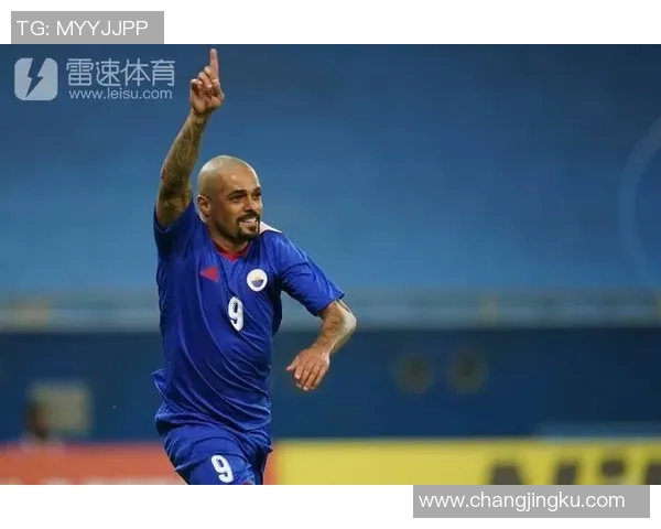 沙迦与塔亚文的对决分析探讨两队战术风格与球员表现的精彩碰撞