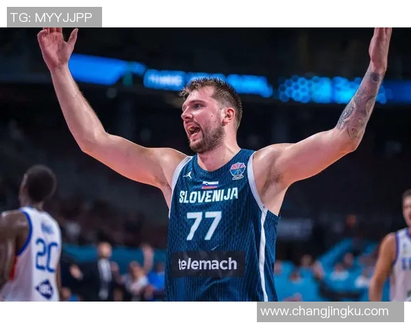 希腊球队与波黑球队激战正酣谁能在这场较量中笑到最后